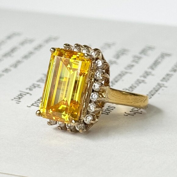 Vintage Sterling Silver Yellow Emerald-Cut Cocktail Ring Size 6 - Picture 1 of 6